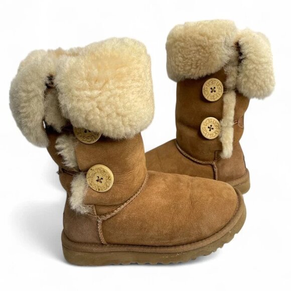 Ugg 1873 Sheepskin Shearling Bailey Triple Button Boots Women's 5 - Picture 1 of 16